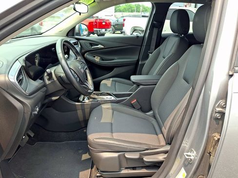 Used 2024 Buick Encore GX Preferred AWD/4WD image 16