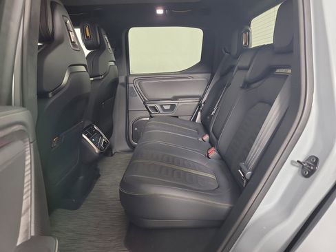 Used 2024 Rivian R1T Adventure AWD/4WD image 21