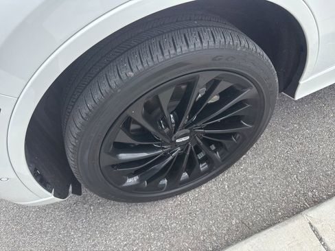 Used 2024 Lincoln Aviator Reserve w/ Equipment Group 201A AWD/4WD image 27