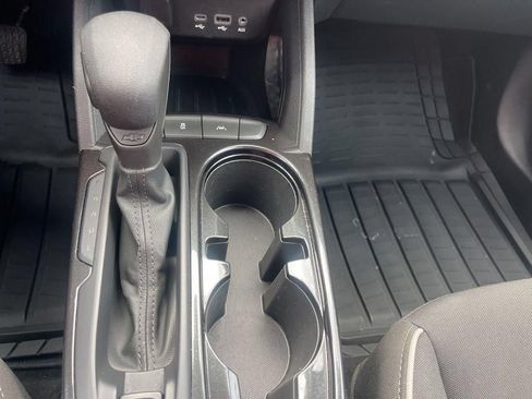 Used 2023 Chevrolet TrailBlazer LT FWD image 18