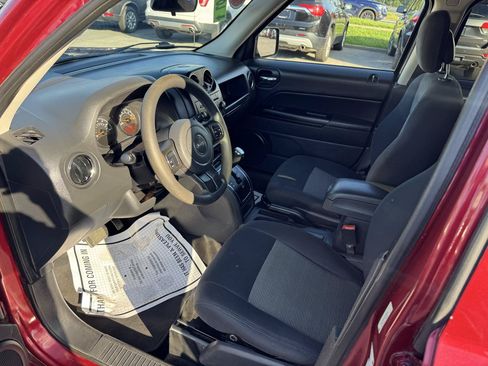 Used 2014 Jeep Patriot Sport w/ Power Value Group FWD image 17