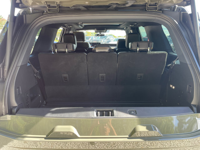 Used 2025 Ford Expedition Tremor AWD/4WD image 14
