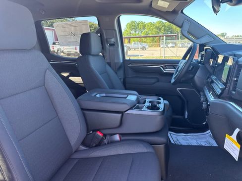 New 2026 Chevrolet Silverado 1500 LT image 17