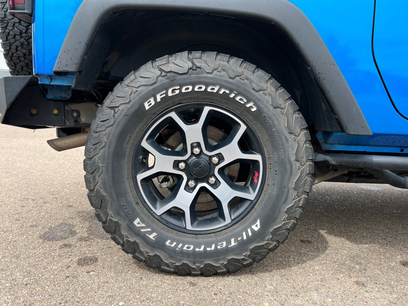 Used 2014 Jeep Wrangler Sport w/ Black Appearance Group AWD/4WD image 24