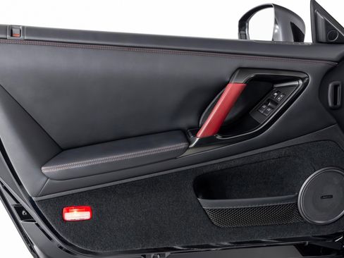 Used 2017 Nissan GT-R NISMO image 26