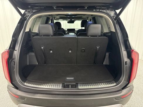 Used 2022 Kia Telluride SX FWD image 8