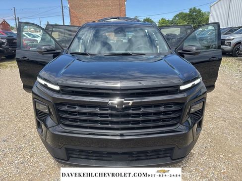 Used 2024 Chevrolet Traverse LT w/ Midnight/Sport Edition FWD image 40