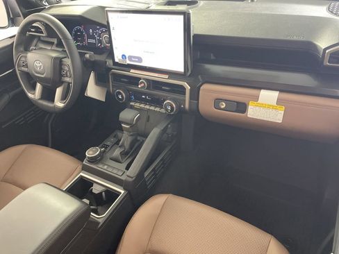 New 2026 Toyota 4Runner Limited AWD/4WD image 26