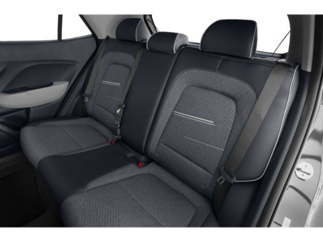 Used 2022 Hyundai Venue Limited FWD image 16