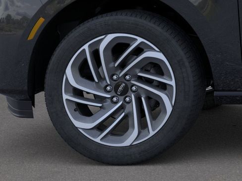 New 2026 Lincoln Navigator L Reserve AWD/4WD image 17