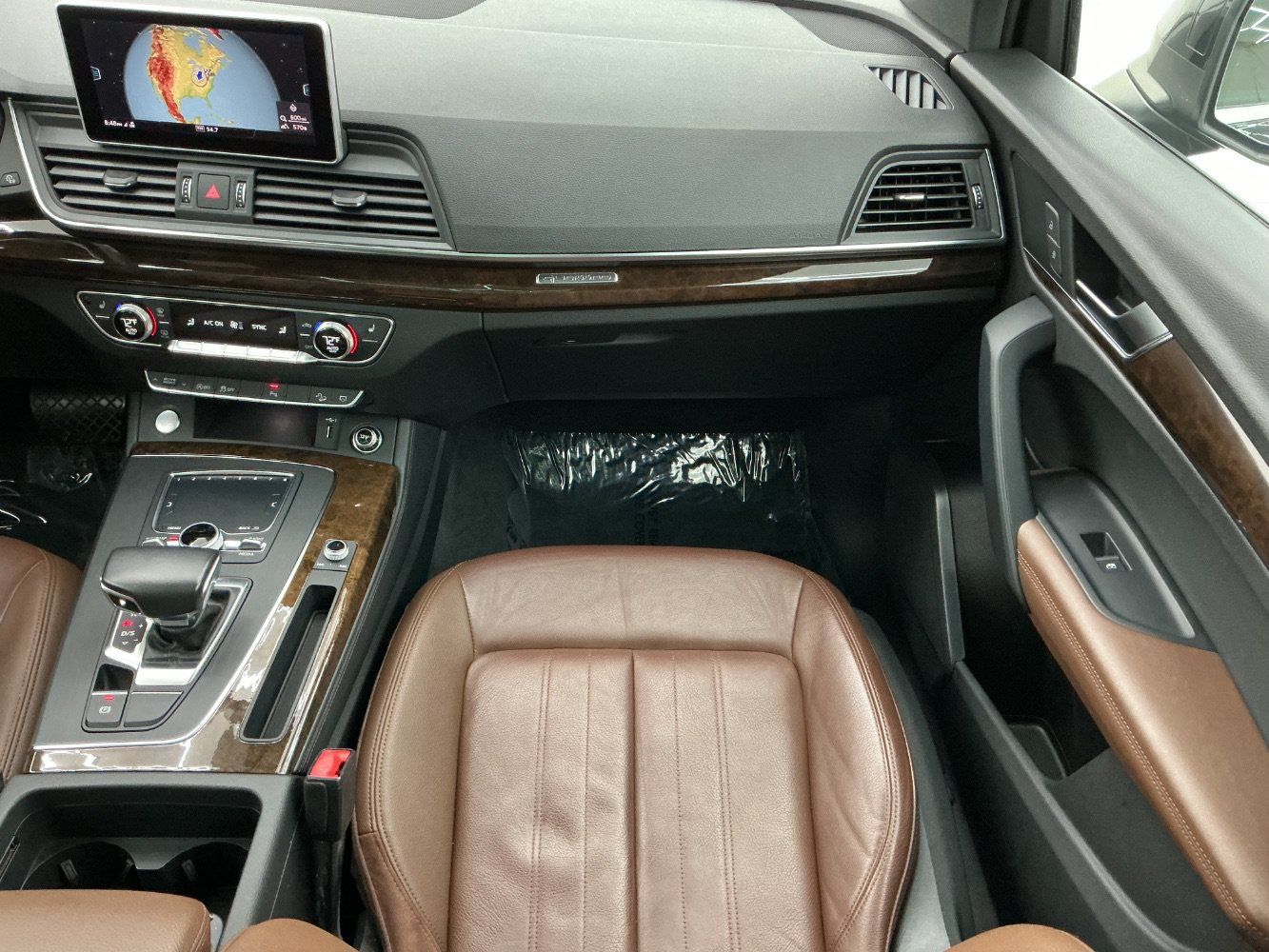 Used 2020 Audi Q5 2.0T Premium Plus w/ Premium Plus Package AWD/4WD image 29