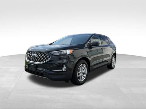 Used 2023 Ford Edge SEL w/ Convenience Package AWD/4WD image 4