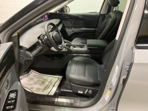 Used 2026 Lincoln Nautilus Premier w/ Equipment Group 102A image 20