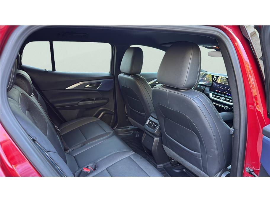 Used 2024 Chevrolet Equinox EV LT FWD image 21