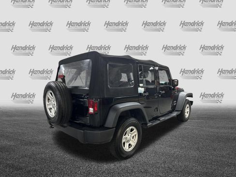 Used 2017 Jeep Wrangler Unlimited Sport w/ Connectivity Group AWD/4WD image 10