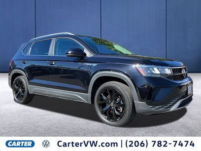 Used 2022 Volkswagen Taos SE w/ Panoramic Sunroof Package