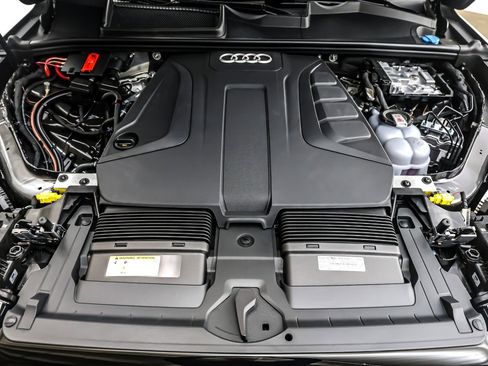 New 2026 Audi Q7 2.0T Premium image 11
