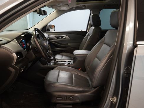 Used 2018 Chevrolet Traverse LT w/ LPO, Cargo Package AWD/4WD image 6