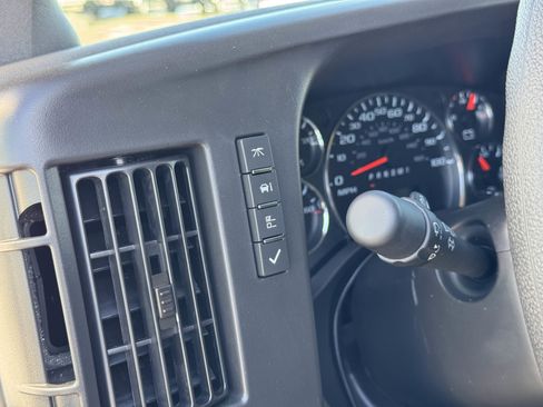 New 2026 Chevrolet Express 2500 Extended RWD image 18
