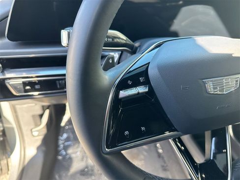 Used 2024 Cadillac Lyriq Tech image 17