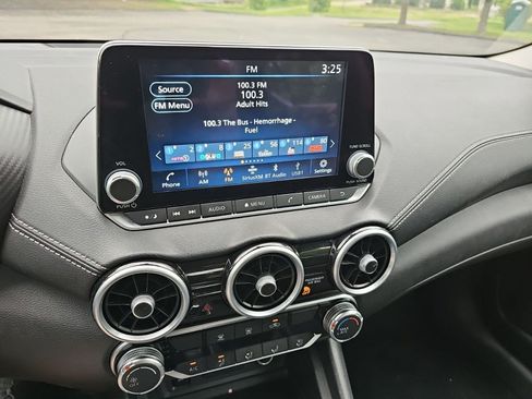 Used 2024 Nissan Sentra SV FWD image 20