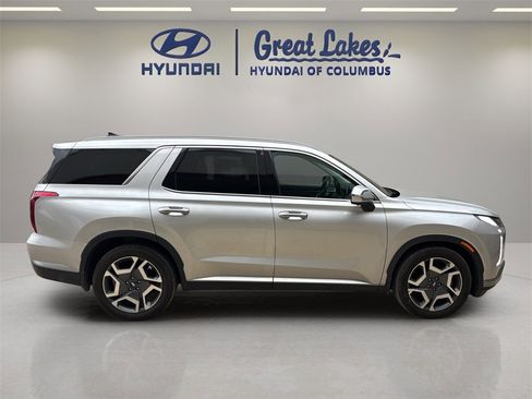 Certified 2025 Hyundai Palisade SEL image 6