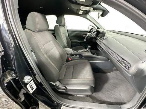 Used 2025 Honda HR-V Sport image 28