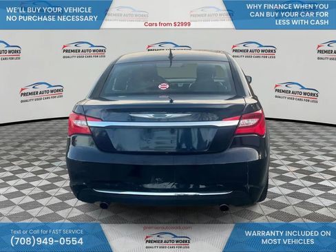 Used 2011 Chrysler 200 Limited FWD image 5