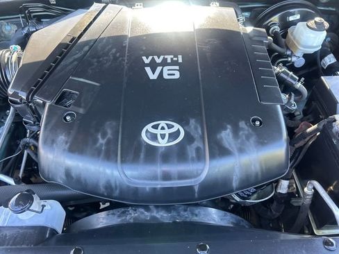 Used 2011 Toyota Tacoma 4x4 Access Cab V6 image 22