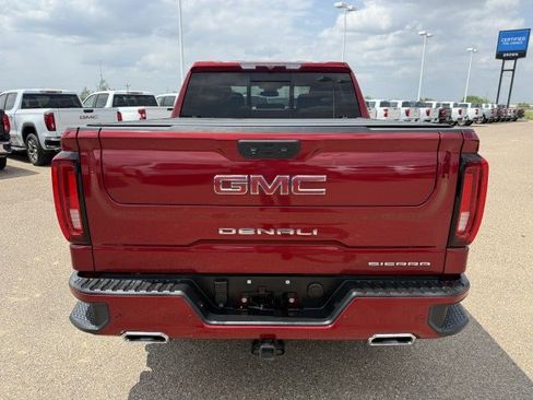 Used 2023 GMC Sierra 1500 Denali w/ Denali Carbonpro Edition AWD/4WD image 8