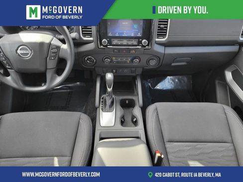 Used 2024 Nissan Frontier SV w/ Technology Package AWD/4WD image 13