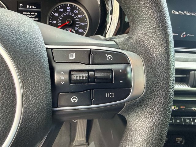 Used 2022 Kia K5 LXS FWD image 24