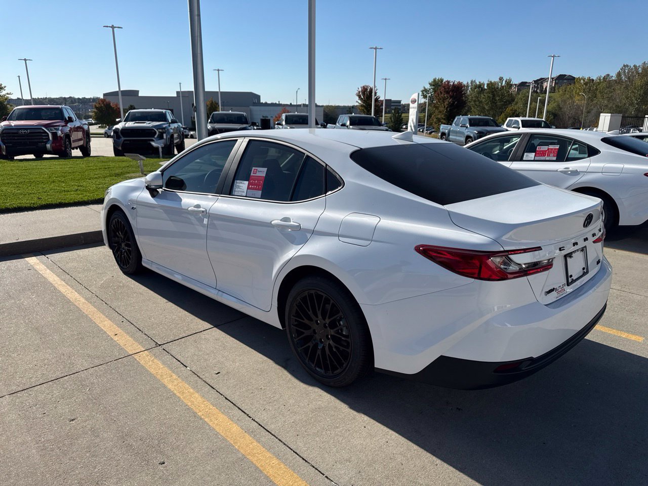 Used 2026 Toyota Camry LE FWD image 4
