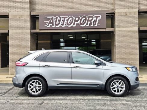 Used 2021 Ford Edge SEL w/ Convenience Package AWD/4WD image 4