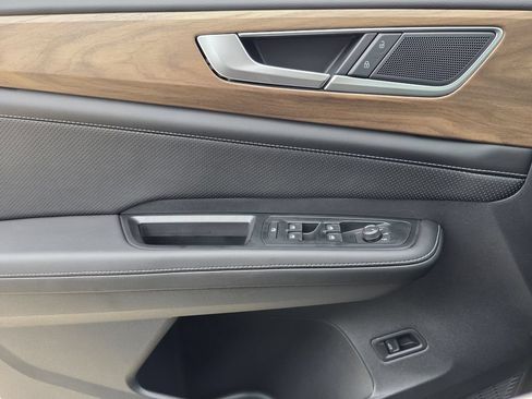 New 2026 Volkswagen Atlas SE FWD image 18