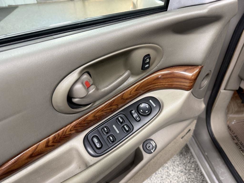 Used 2000 Buick Le Sabre Custom w/ Prestige Opt Pkg FWD image 23