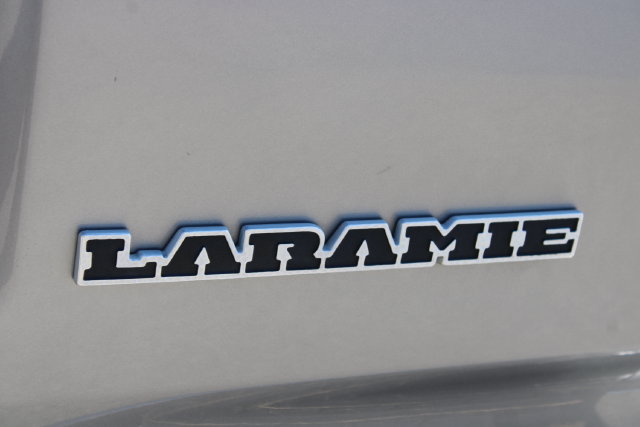 Used 2019 RAM 1500 Laramie AWD/4WD image 8