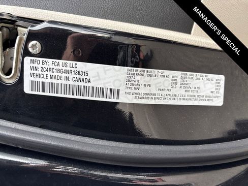 Used 2022 Chrysler Pacifica Touring-L FWD image 27