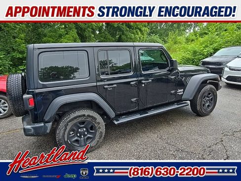 Used 2021 Jeep Wrangler Unlimited Sport AWD/4WD image 9