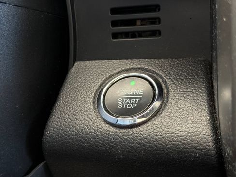 Used 2020 Ford Expedition Max XLT w/ Equipment Group 202A AWD/4WD image 26