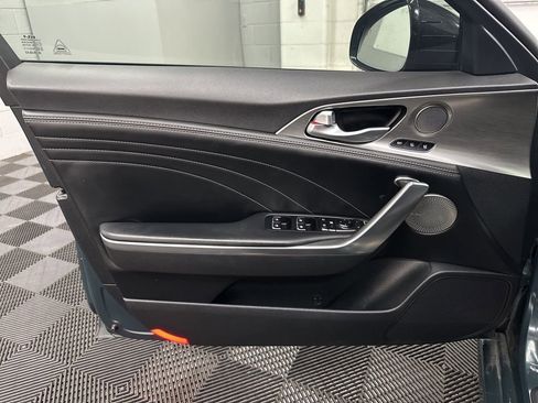Used 2022 Kia Stinger GT2 RWD image 17