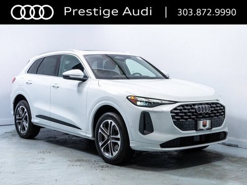 Used 2025 Audi Q5 Premium w/ Convenience Package AWD/4WD image 9