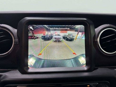 Used 2021 Jeep Gladiator Overland w/ Popular Equipment Package AWD/4WD image 27