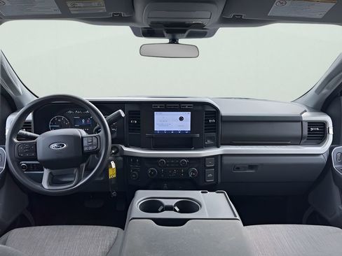 Used 2024 Ford F250 XLT image 13