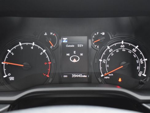 Certified 2023 Toyota 4Runner 40th Anniversary SE image 10