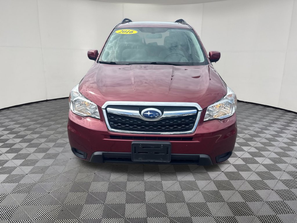 Used 2016 Subaru Forester 2.5i Premium w/ All-Weather Package AWD/4WD image 9