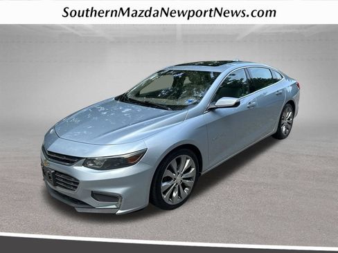 Used 2017 Chevrolet Malibu Premier w/ Premier Sun and Wheel Package FWD image 1