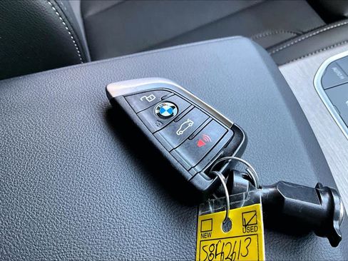 Used 2025 BMW 330i Sedan image 14