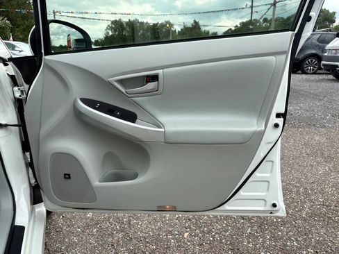 Used 2012 Toyota Prius Four FWD image 13