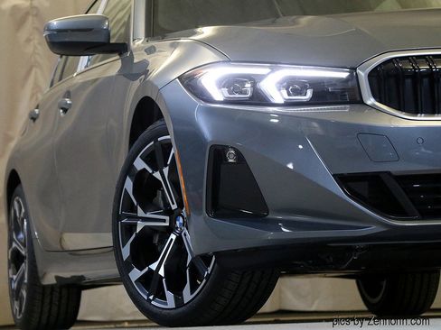 Used 2025 BMW 330i xDrive Sedan w/ M Sport Package image 4